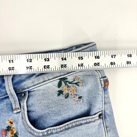 Driftwood Gizelle Floral Embroidered Slim Straight Jeans Light Wash Blue Size 30 - Picture 8 of 8